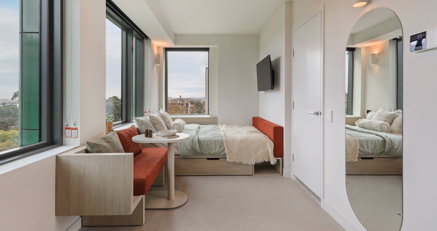 Iglu Flagstaff Station Premium Corner Studio Apartment